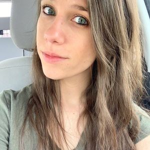 Meet your Posher, Eleni